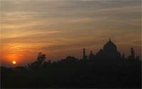 solar eclipse larger taj mahal 2009